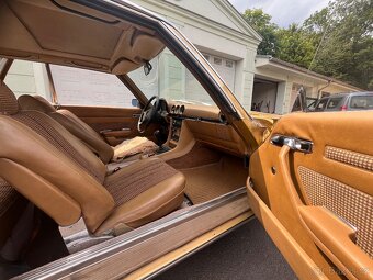 MERCEDES BENZ W107 350SLC MANUÁL - 5