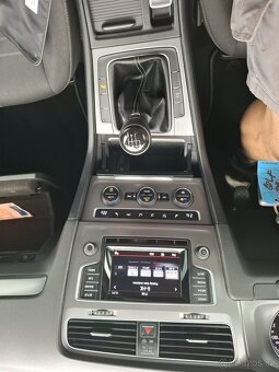 VW GOLF 7  Variant 2.0TDI 110Kw. př.6r.manuál, r.v.2016.led. - 5