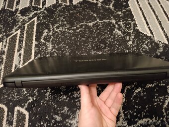 Notebook Toshiba Satellite C870-18Z – na náhradní díly - 5