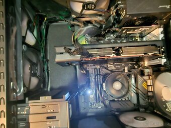 AMD XFX Radeon RX 6900 XT Speedster 16GB - top stav, záruka - 5