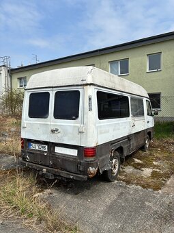 Mercedes-Benz 100D 2.4D – Bez STK - 5