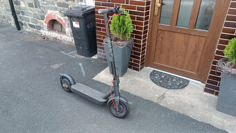 Xiaomi Electric Scooter 4 Pro 2nd Gen, jako nová - 5
