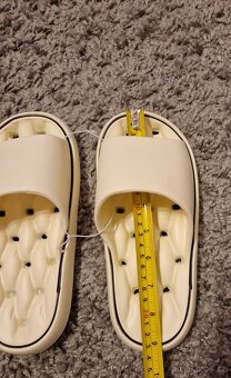 Lehoučké nazouváky k vodě - 5