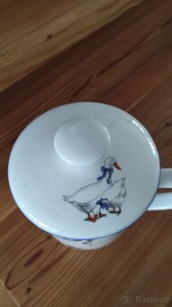 Velký hrnek vzor husy - 5