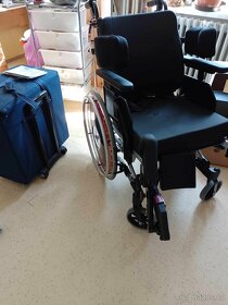 Polohovací invalidní vozík Netti - 5