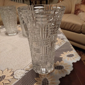 vázy z liatinového skla a krištálové - 5
