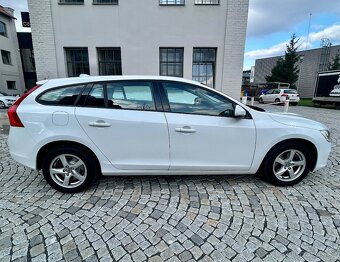 VOLVO V60 2.0D3 5VÁLCE AUTOMAT-NAVI-PDC-LED-156tkm - 5