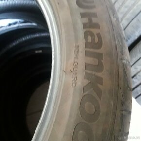 Pneu HANKOOK 235/50R19 99V - 5