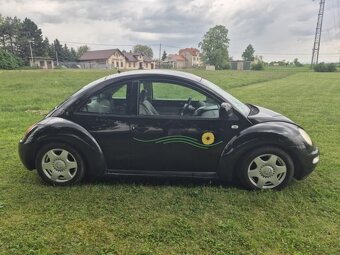 Prodám Volkswagen New Beetle 2.0i 85kw - NAJETO 92734 km - 5
