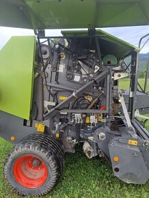 Balíkovač Claas Rollant 374rc - 5