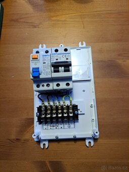 Pojistkové skříňka Dometic- nová - 5