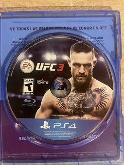 PlayStation 4 Slim 500 GB + ovladač + 3 hry – top stav - 5