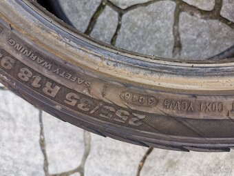 Zimní pneu 255/35 R18 Kumho - 5