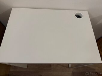Psaci stul Micke z Ikea - 5