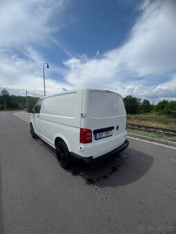 Transporter T6 - 5