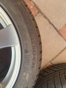 Alu kola Dezent 5x114,3 r17 - 5