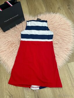 Dívčí šaty Tommy Hilfiger - 5