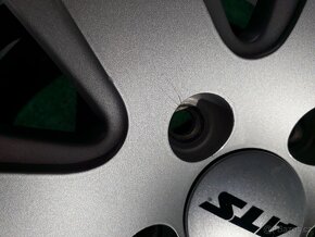 ALU KOLA AUDI A6 4F -- 16" - 5