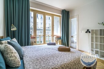 Pronájem klimatizovaného bytu 4+kk, 124 m² + 2xB, 3 neprůcho - 5