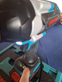 Rázový utahovák - 5