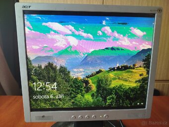 LCD s vadou obrazu - 5