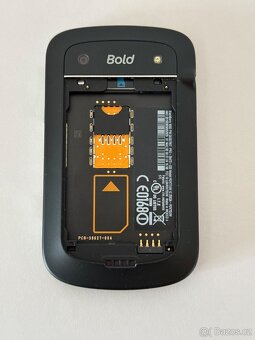 Dobrý den, prodávám BlackBerry® Bold 9900 Black QWERTZ (1) - 5