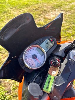 Kawasaki Z1000 - 5
