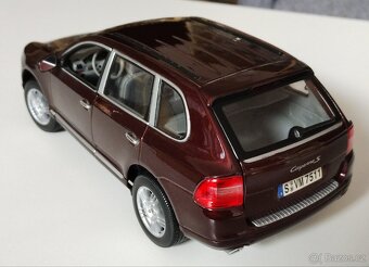 Porsche Cayenne S 1/18 - 5