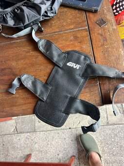 Honda nc 750x givi - 5