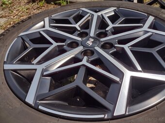 Originál ALU kola Hyundai Tucson R19 + letní pneu - 5