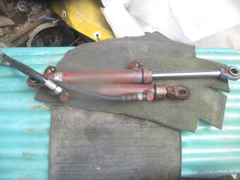 díly na trakturek - 5