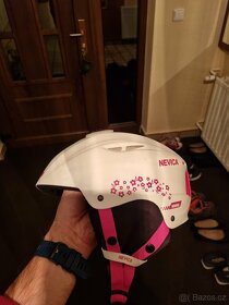 Prodám juniorskou lyžařskou přilbu vel.52-54 - 5