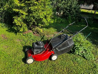 Prodám benzínovou sekačku STAS RS 434. Cena : 1500,- Kč Moto - 5