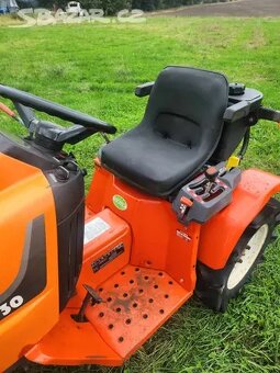 JAPONSKÝ MALOTRAKTOR KUBOTA A-30 4x4 - 5