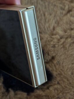 Mobilni telefon samsung galaxy Z flip 6 pekny stav - 5