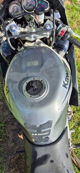 Kawasaki zx6r - 5