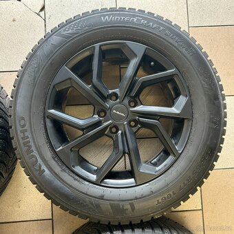 Subaru Outback zimní sada kol KUMHO (hřeby) 225/65/R17 - 5