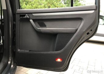 Volkswagen Touran 1.9 TDi nafta manuál 74 kw - 5