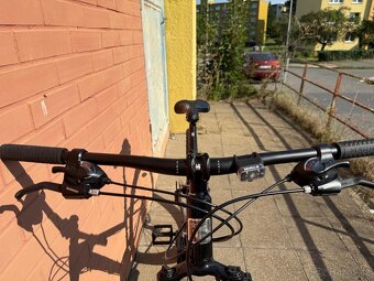 Trailové kolo MARIN Wildcat Trail 1 Gloss Black/Charcoal/Cor - 5