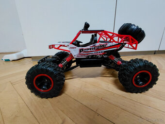 Dvě auta na dálkové ovládání - 5