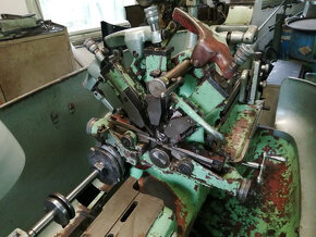 Soustružnický automat AD6 - 5