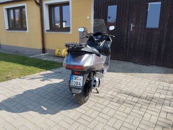 Honda Silver Wing FJS 400 - 5