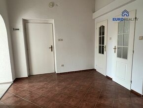 Prodej, byt 3+1, 140 m2, Cheb, ul. Svobody - 5