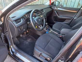 Škoda Octavia Com 2.0 TDi Scout - 5
