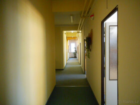 Pronájem kanceláří 262 m², Liberec - 5