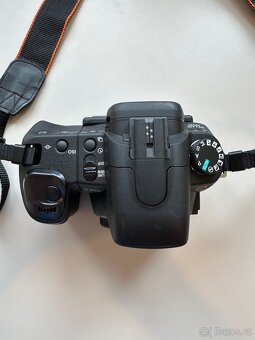 Sony DSLR-A350 + příslušenství + volitelný objektiv - 5
