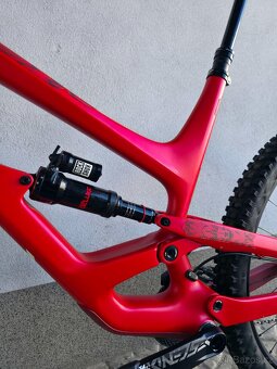 Horské kolo YT Capra CF Pro Carbon 29″ - 5
