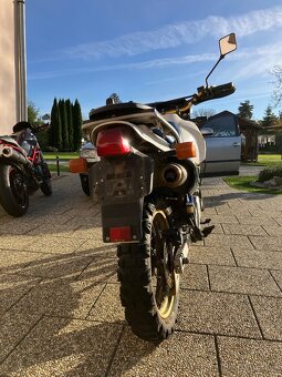 Honda NX 650 Dominator - 5