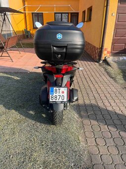 Prodám Piagio MP3 300 SPORT - 5