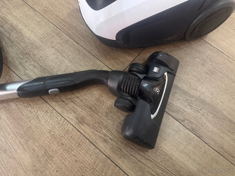 Vysavač electrolux sáčkový Aeroperformer - 5